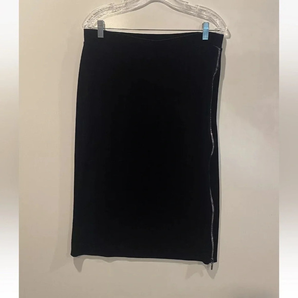 T Tahari Dresses & Skirts - Tahari Midnight Blue Velvet Skirt Silver Side Zipper Womens Large (1113)